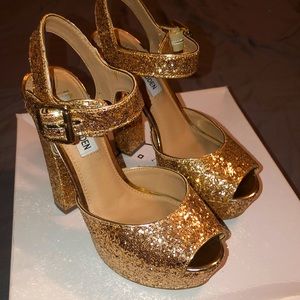 Steve Madden Gold Glitter Heels